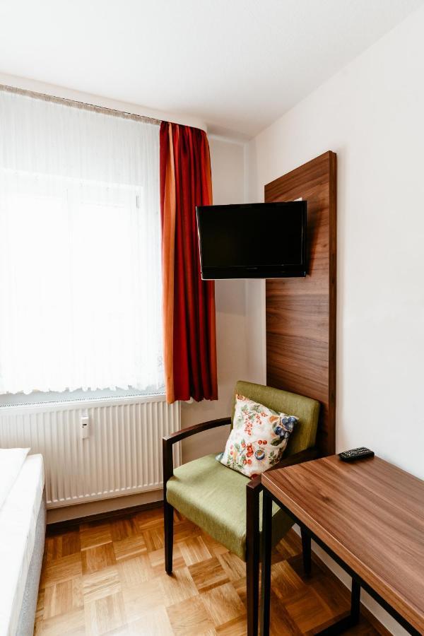 Hotel-Gasthof Goldener Greifen Ротенбург об дер Таубер Екстериор снимка