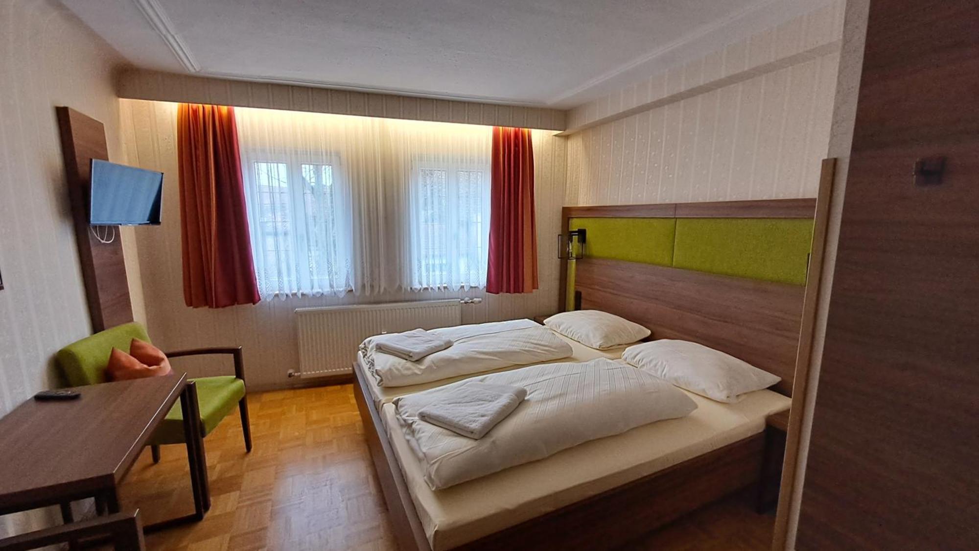Hotel-Gasthof Goldener Greifen Ротенбург об дер Таубер Стая снимка