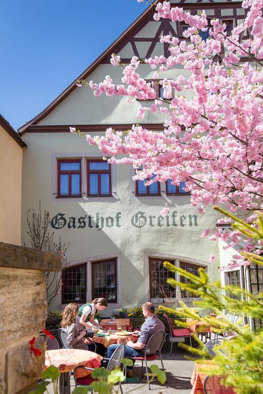Hotel-Gasthof Goldener Greifen Ротенбург об дер Таубер Екстериор снимка