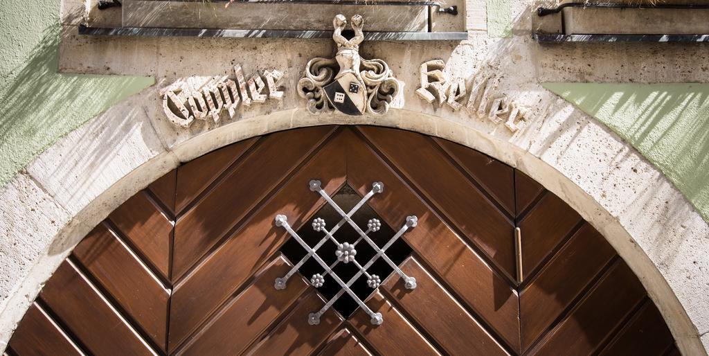 Hotel-Gasthof Goldener Greifen Ротенбург об дер Таубер Екстериор снимка